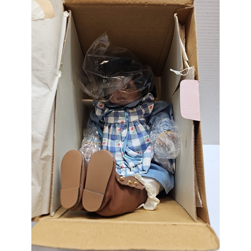 Ashton-Drake "Amber" Doll Just Like Me Collection‎ Bella Bambina 1995 w/Box COA